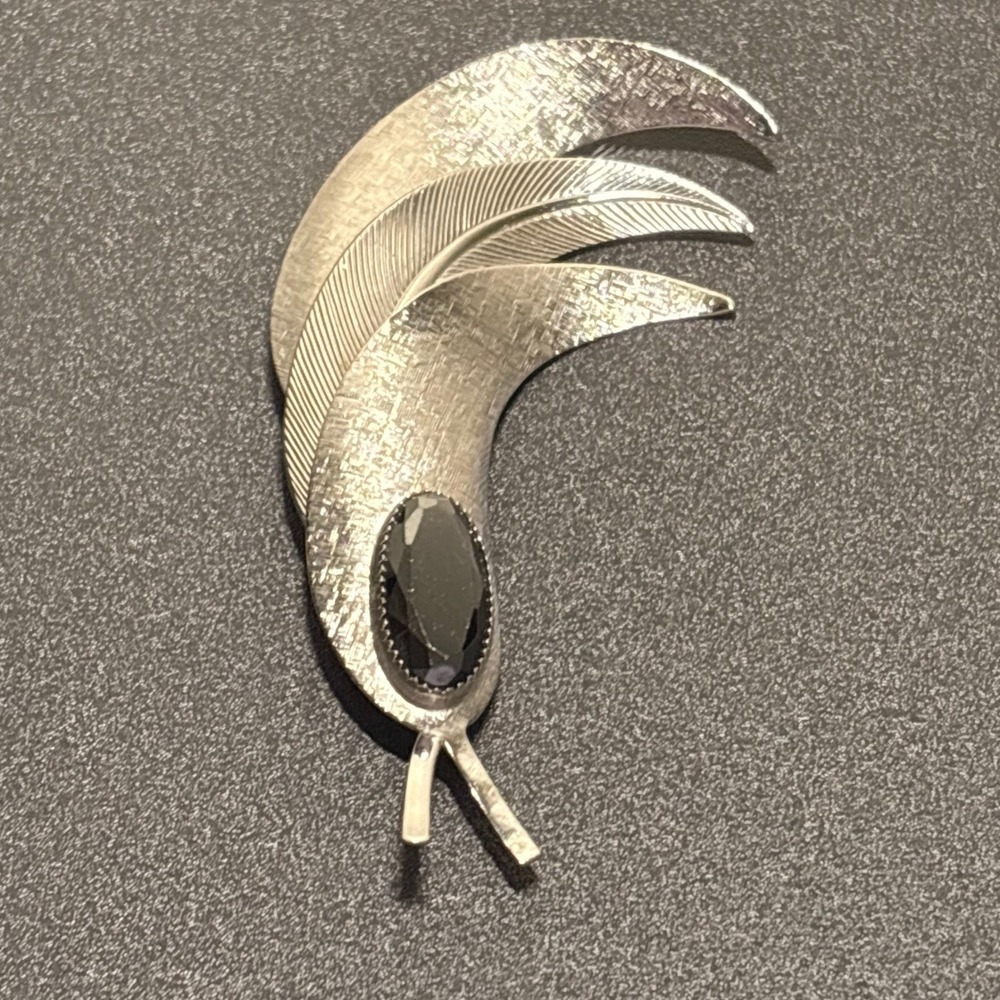 Unbranded Feather Brooch Women OS Silver Black Excellent Vintage Layered Plume